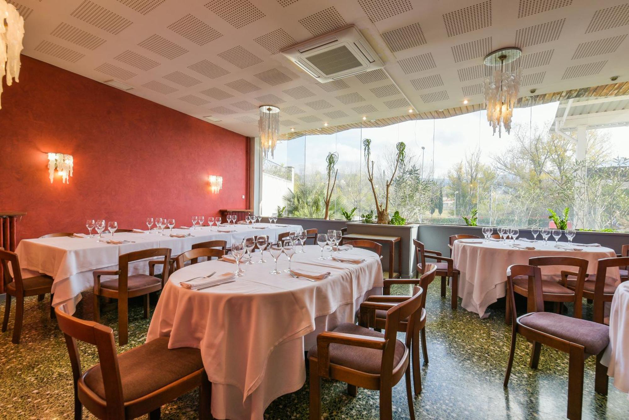 Hotel Robert La Pobla de Claramunt Экстерьер фото