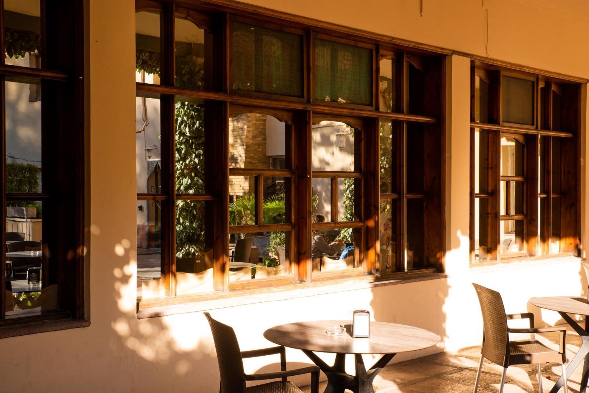 Hotel Robert La Pobla de Claramunt Экстерьер фото