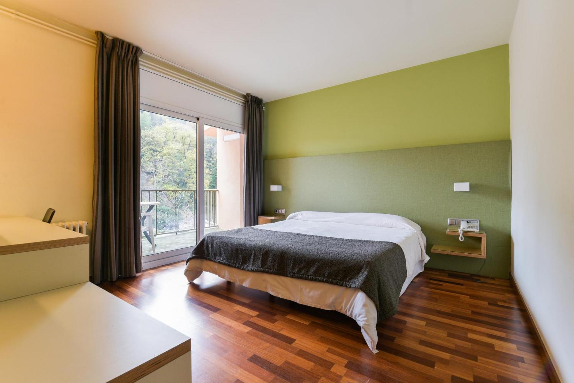 Hotel Robert La Pobla de Claramunt Экстерьер фото